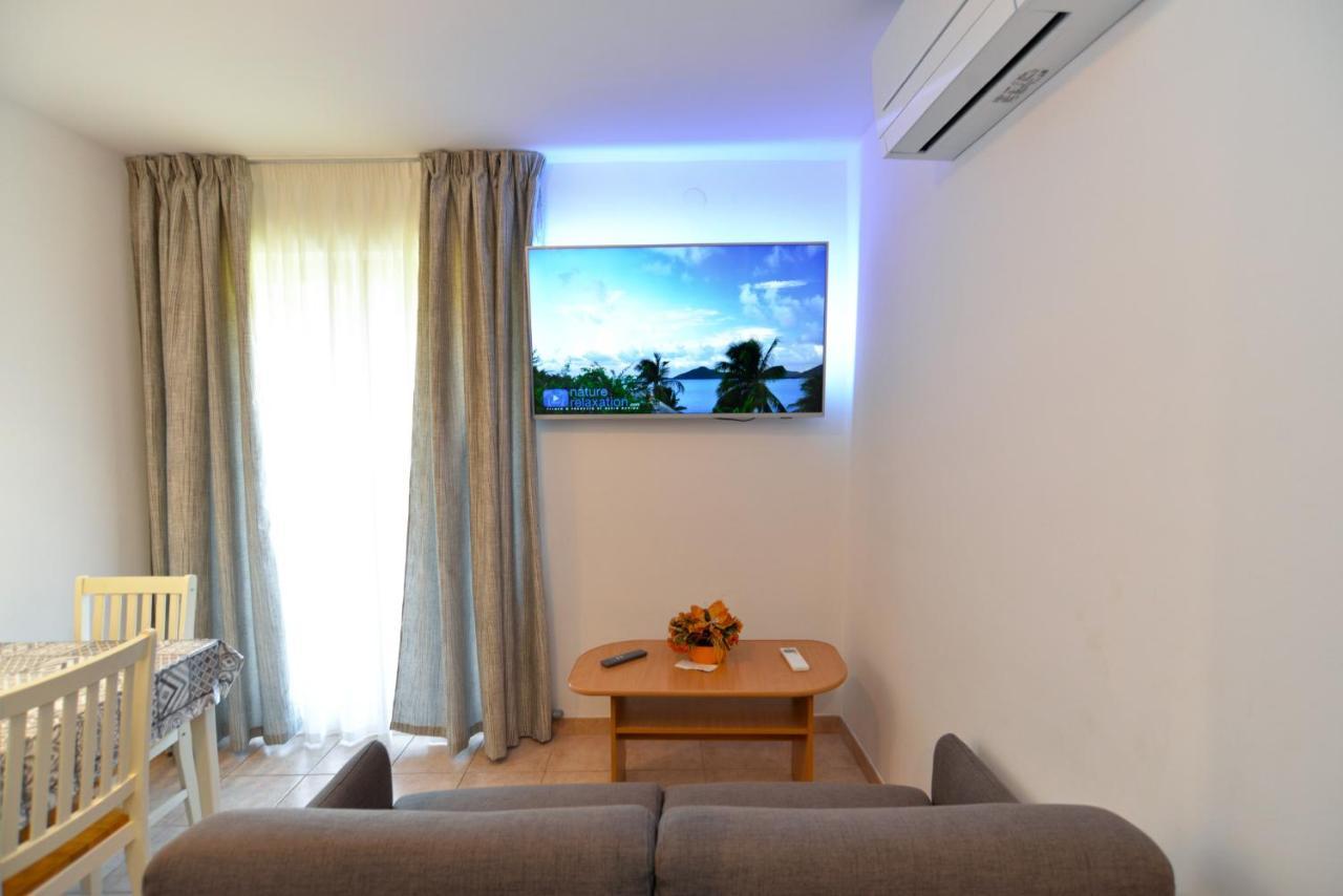 Apartments Elvis 1299 弗尔萨尔 外观 照片