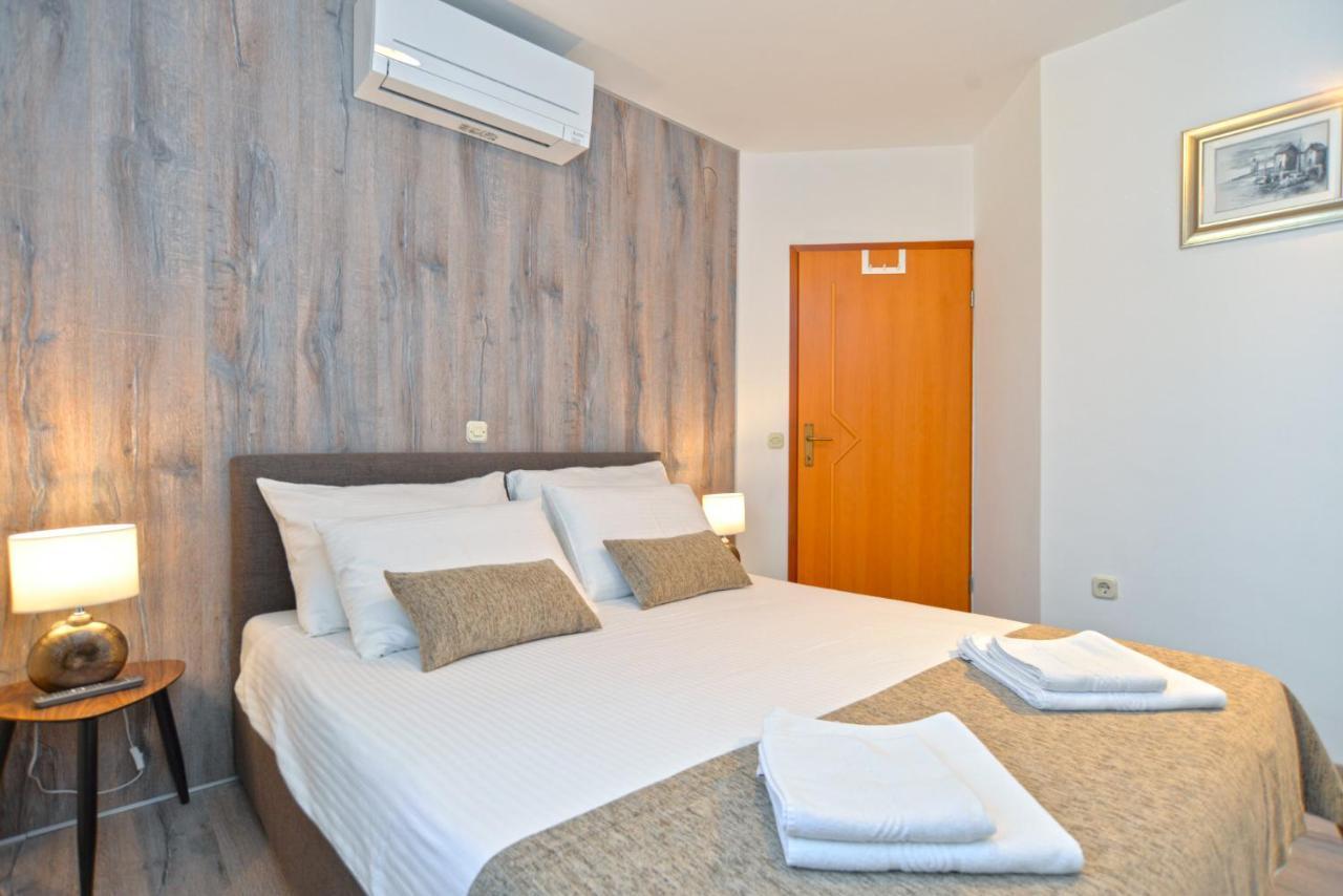 Apartments Elvis 1299 弗尔萨尔 外观 照片
