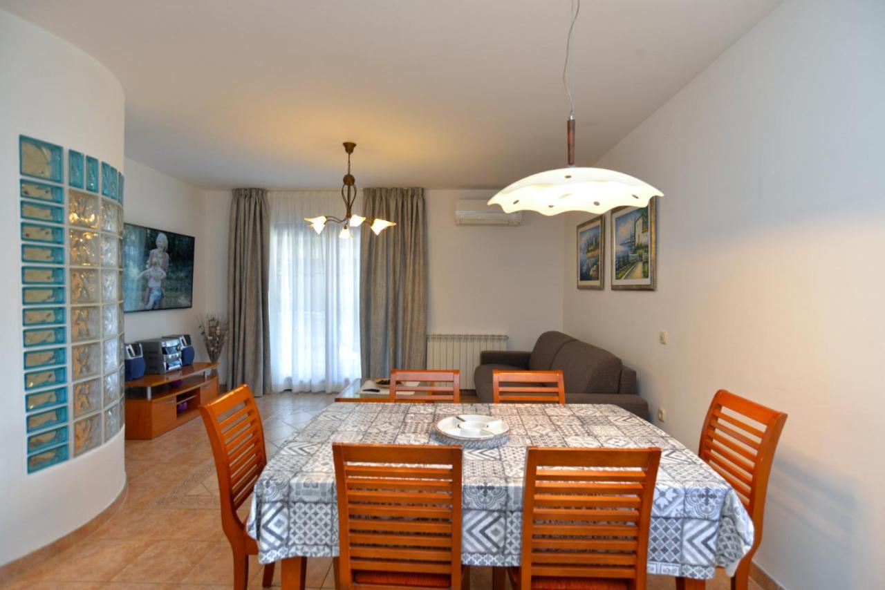 Apartments Elvis 1299 弗尔萨尔 外观 照片