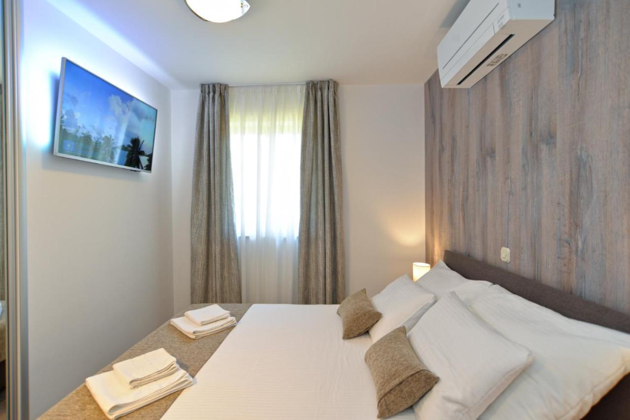 Apartments Elvis 1299 弗尔萨尔 外观 照片
