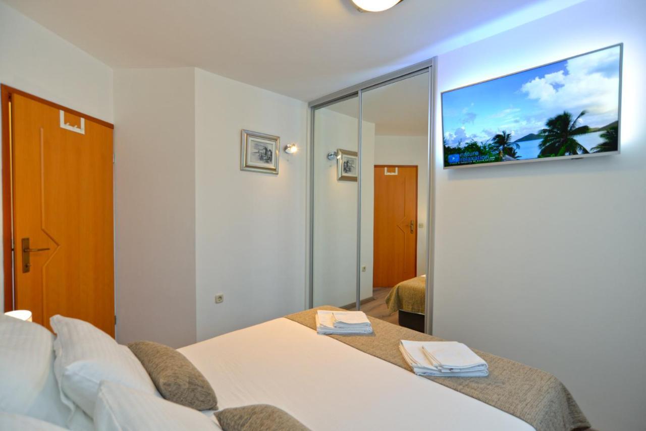 Apartments Elvis 1299 弗尔萨尔 外观 照片