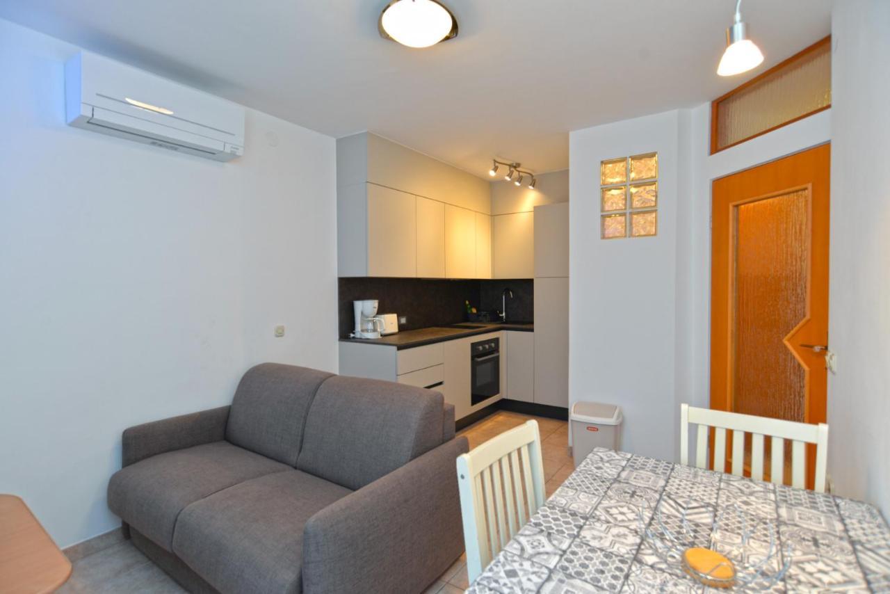 Apartments Elvis 1299 弗尔萨尔 外观 照片