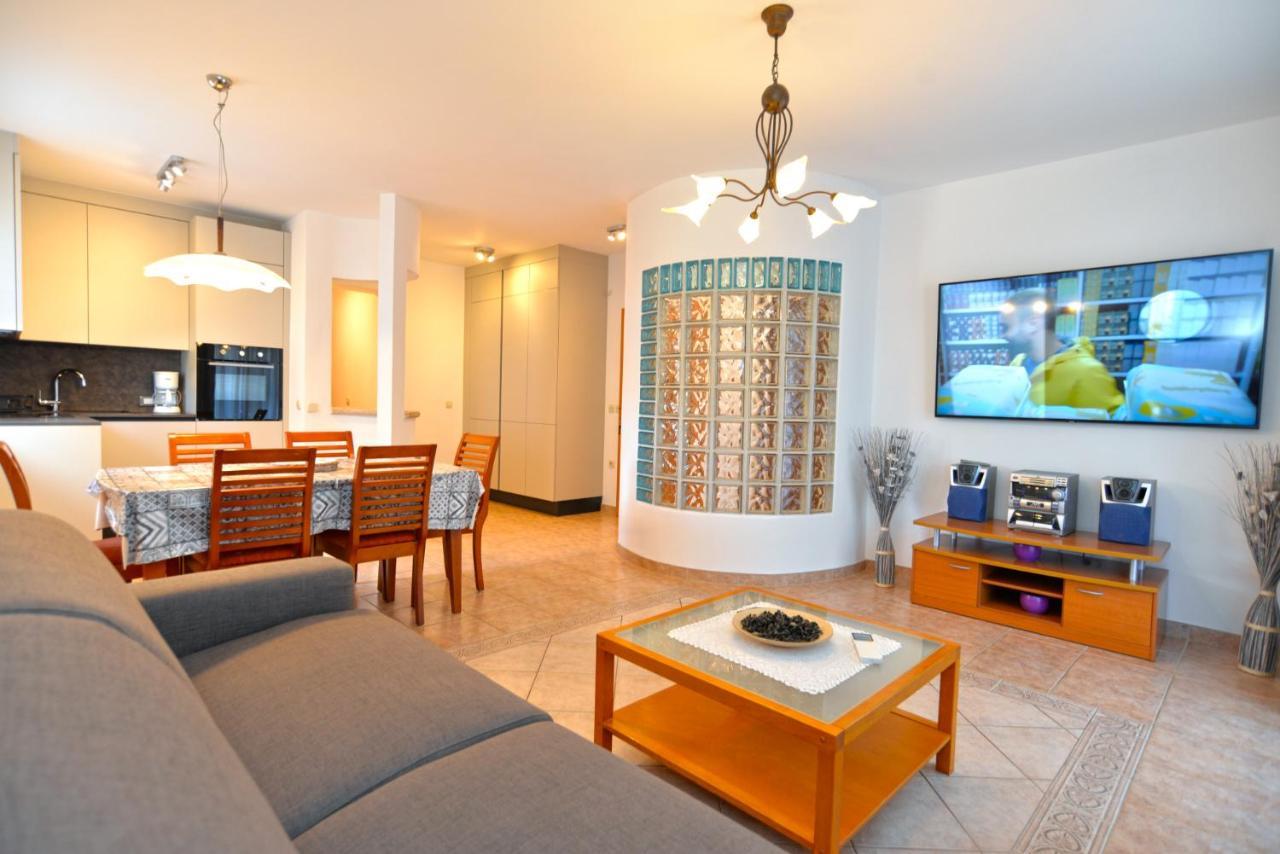 Apartments Elvis 1299 弗尔萨尔 外观 照片