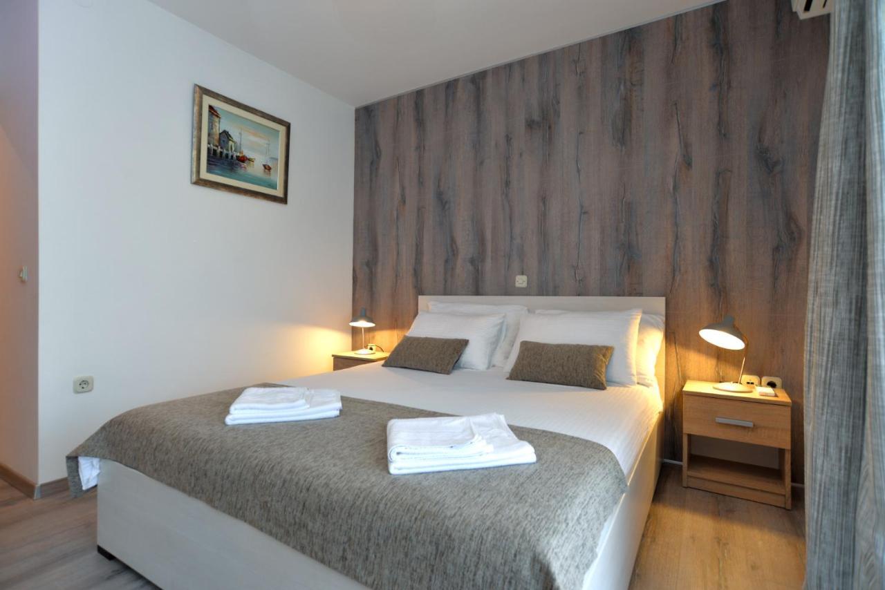 Apartments Elvis 1299 弗尔萨尔 外观 照片