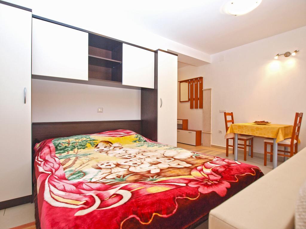 Apartments Elvis 1299 弗尔萨尔 外观 照片