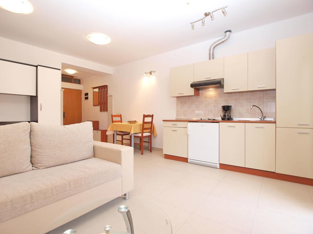Apartments Elvis 1299 弗尔萨尔 外观 照片